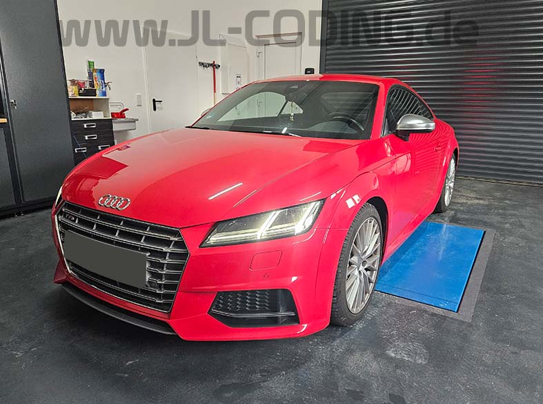 Audi TT 8S